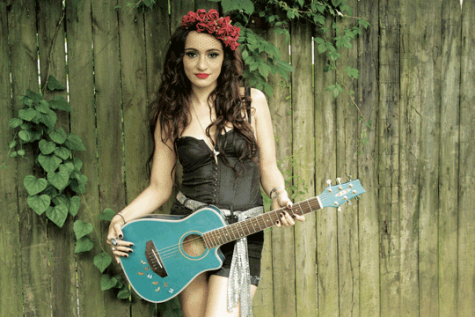 LindiOrtega_Press-Photo-3_web